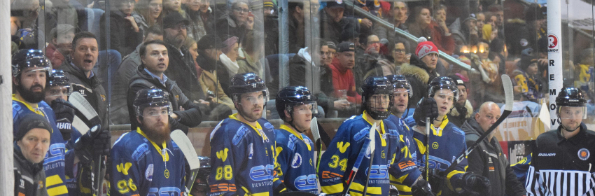 Eishockey Bayernliga Waldkraiburg holt Derbysieg