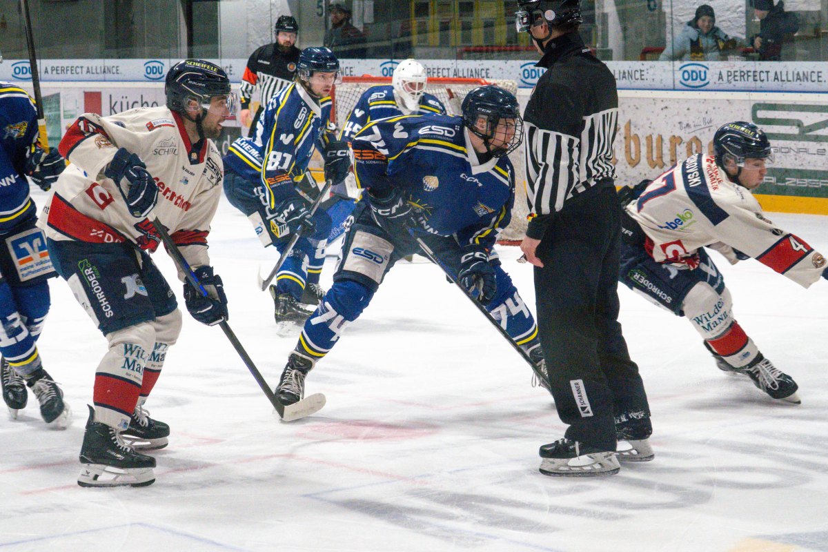Eishockey: Die Chance war da: EHC Waldkraiburg verliert und bleibt vorerst auf Platz acht