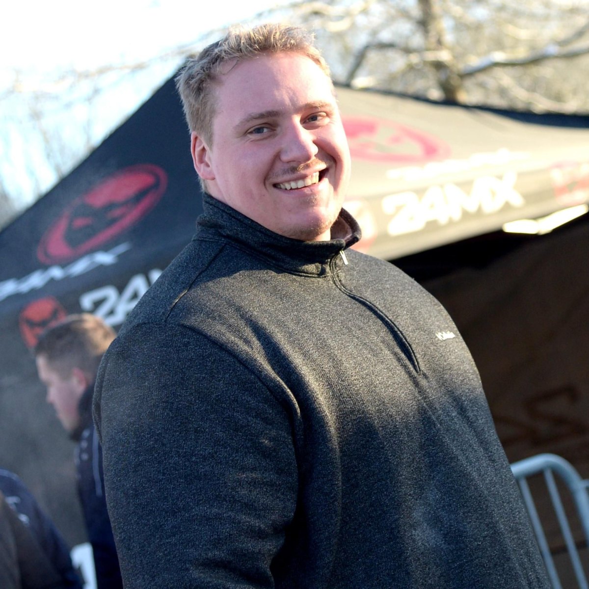 Eisstock Weitschiessen - Markus Schaetzl ist Deutscher Meister