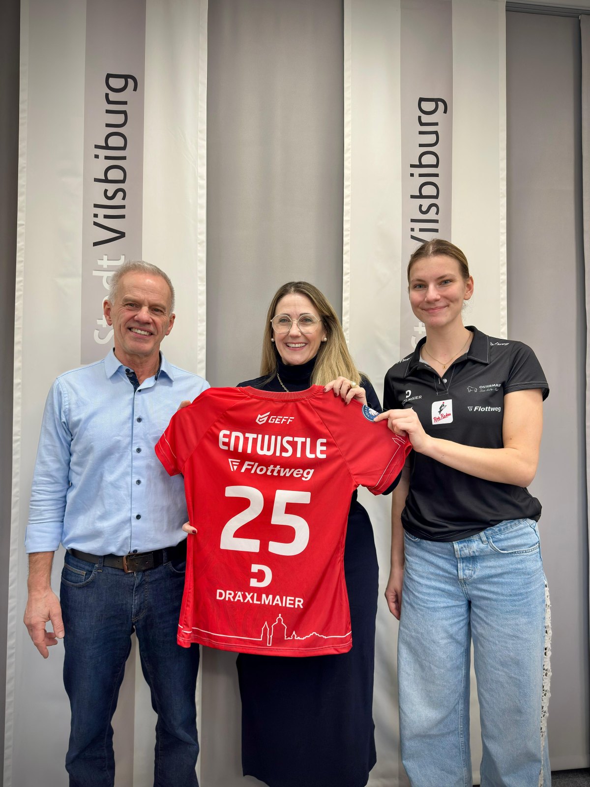 Rote Raben: In der Heimat verwurzelt